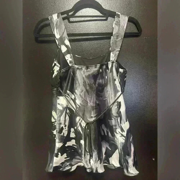 IZ Byer California Size Small Casual Tank Top Padded Cups Tie Back Date Night - Picture 3 of 4